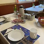 Couette-café Lenzl's Panzio 3*