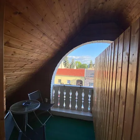 Couette-café Lenzl's Panzio